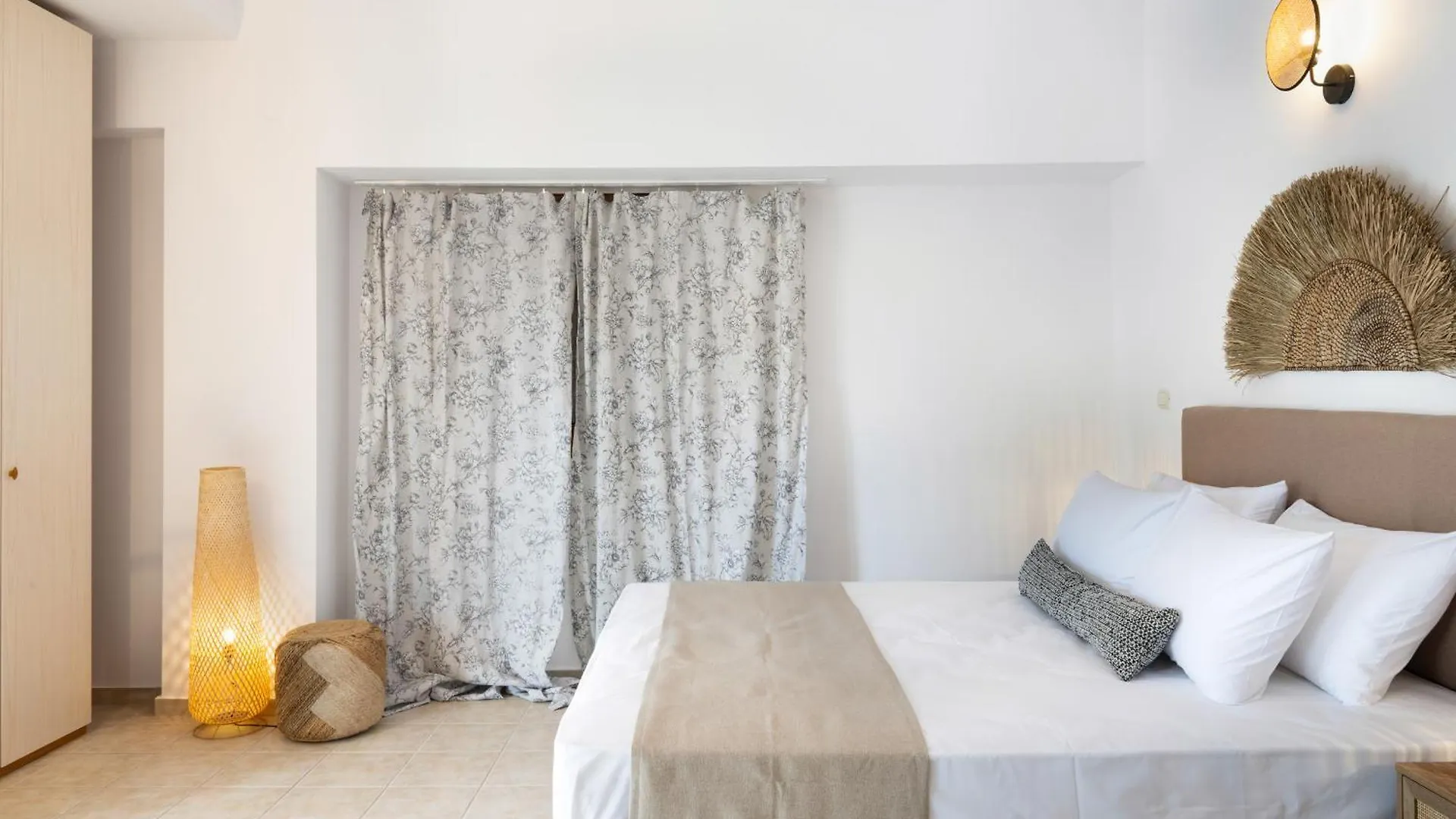 Bergamot & Myrtillo Villas With Shared Pool,Afitos #Feelslikehome Áfitos