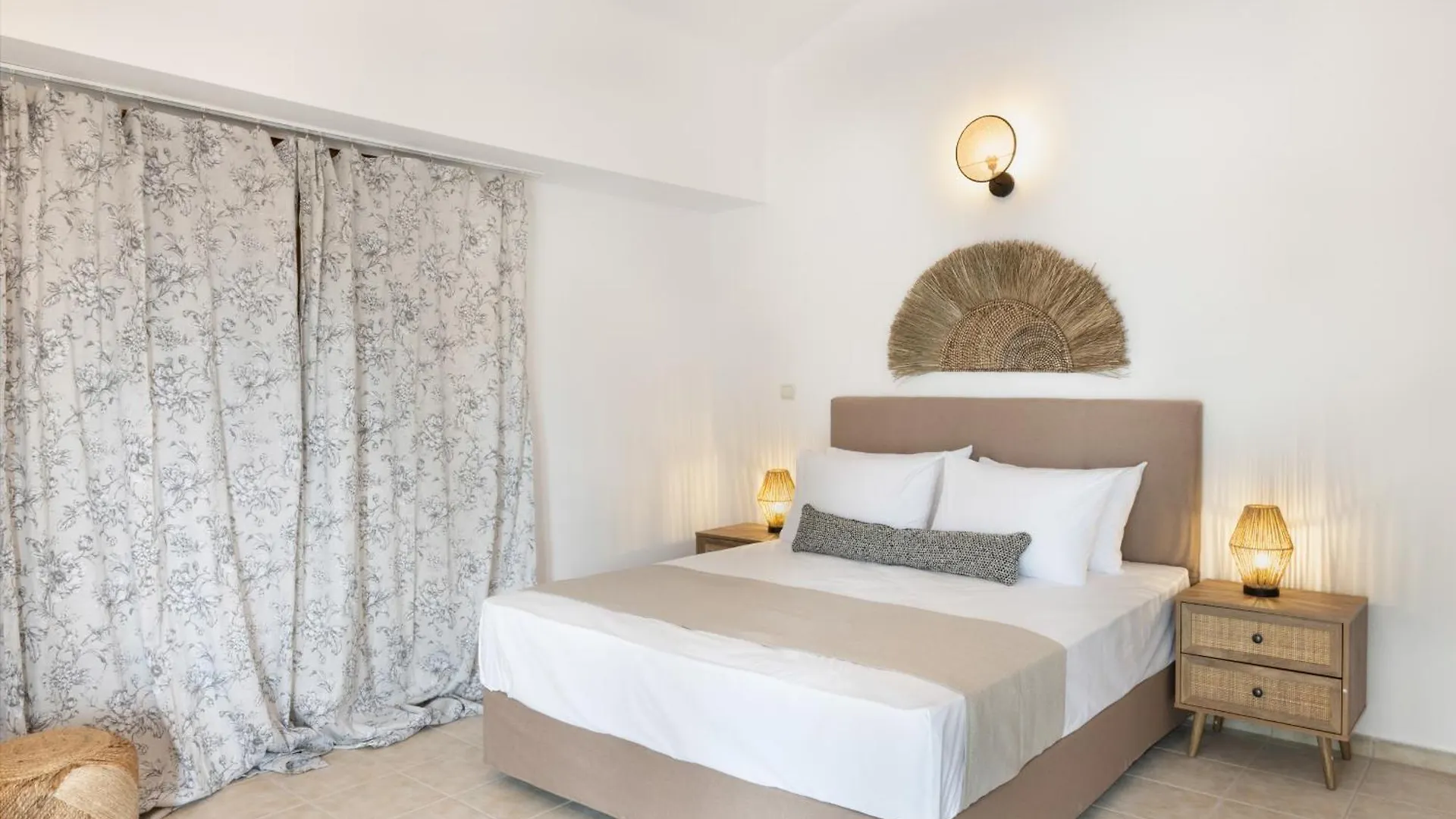 Bergamot & Myrtillo Villas With Shared Pool,Afitos #Feelslikehome